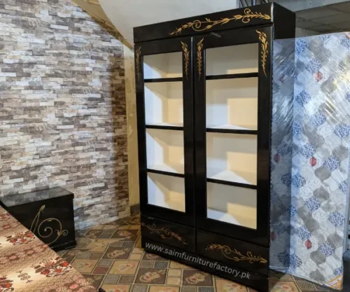 Beautiful King Size Bed Set in Lahore Beautiful King Size Bed Set in Lahore