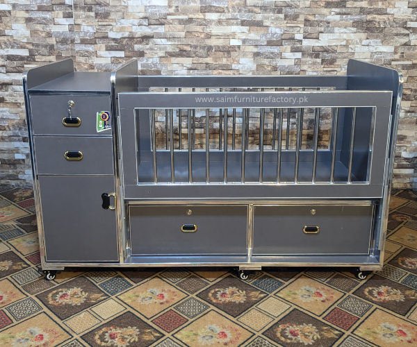 baby cot